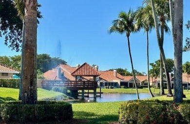 Live in Boca Pointe for under $450k! First floor villa, 2 bed/ 2 on Boca Pointe Country Club in Florida - for sale on GolfHomes.com, golf home, golf lot