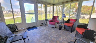 MOTIVATED Seller!!! 2Bed/2Bath+Bonus Room PET FRIENDLY! GOLF on Blue Heron Pines Golf Course in Florida - for sale on GolfHomes.com, golf home, golf lot