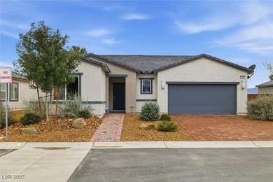 Beautiful 3-bedroom, 2-bath home located in the desirable 55+ on Mountain Falls Golf Course in Nevada - for sale on GolfHomes.com, golf home, golf lot