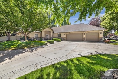 Exquisite one-level, 2537 sq. ft. home on a corner lot in the on Canyon Springs Golf Course in Idaho - for sale on GolfHomes.com, golf home, golf lot