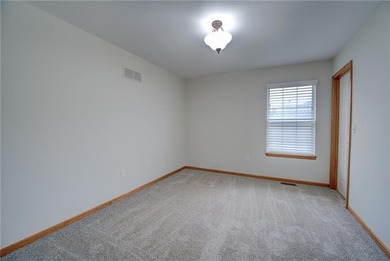 Meticulously maintained and move in ready! True ranch with 3 on Drumm Farm Golf Course in Missouri - for sale on GolfHomes.com, golf home, golf lot