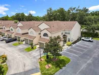 Welcome to 2948 Cottage Grove Ct -- a desirable end-unit condo on Ventura Country Club in Florida - for sale on GolfHomes.com, golf home, golf lot