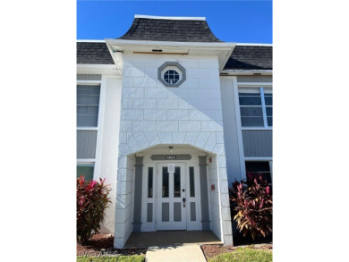 Welcome Home to your beautiful, clean, bright & sunny south Fort on Myerlee Country Club in Florida - for sale on GolfHomes.com, golf home, golf lot
