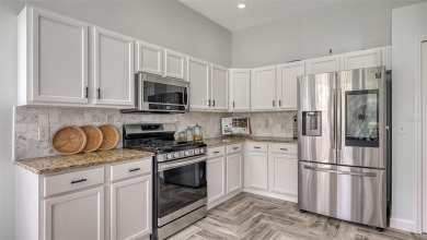 Located in Greenbrook Run of Lakewood Ranch, home has low HOA on Lakewood Ranch Golf and Country Club in Florida - for sale on GolfHomes.com, golf home, golf lot