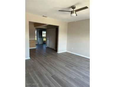 Welcome Home to your beautiful, clean, bright & sunny south Fort on Myerlee Country Club in Florida - for sale on GolfHomes.com, golf home, golf lot