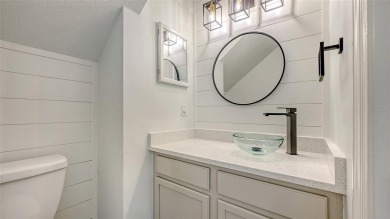 Located in Greenbrook Run of Lakewood Ranch, home has low HOA on Lakewood Ranch Golf and Country Club in Florida - for sale on GolfHomes.com, golf home, golf lot