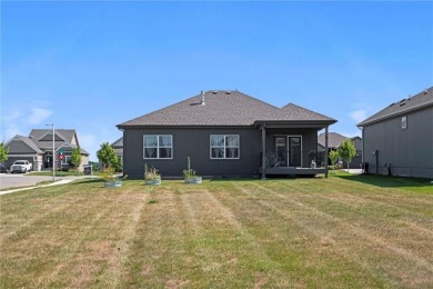 You've done the busy life--now it's time for easy living. This on Heritage Park Golf Course in Kansas - for sale on GolfHomes.com, golf home, golf lot