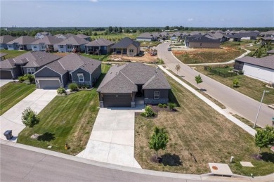 You've done the busy life--now it's time for easy living. This on Heritage Park Golf Course in Kansas - for sale on GolfHomes.com, golf home, golf lot