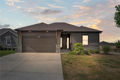 You've done the busy life--now it's time for easy living. This on Heritage Park Golf Course in Kansas - for sale on GolfHomes.com, golf home, golf lot