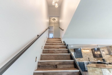 You will not want to miss this beautifully remodeled 2,885 sq on Gene Pray Memorial Golf Course in Missouri - for sale on GolfHomes.com, golf home, golf lot