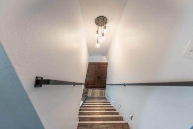 You will not want to miss this beautifully remodeled 2,885 sq on Gene Pray Memorial Golf Course in Missouri - for sale on GolfHomes.com, golf home, golf lot