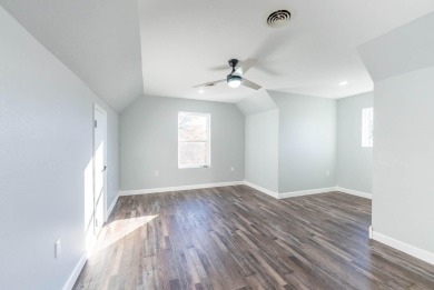 You will not want to miss this beautifully remodeled 2,885 sq on Gene Pray Memorial Golf Course in Missouri - for sale on GolfHomes.com, golf home, golf lot