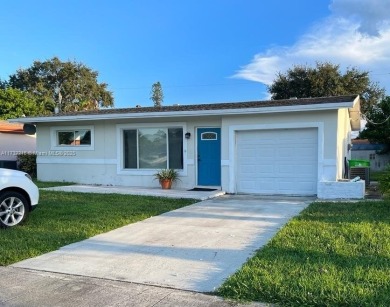 GREAT OPPORTUNITY!! NO RESTRICTIONS!! Updated 2/1 plus 1 car on Sunrise Lakes Phase III in Florida - for sale on GolfHomes.com, golf home, golf lot