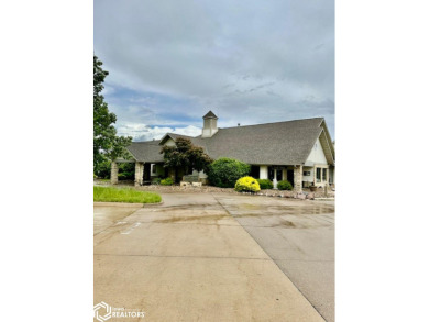 FREE LIFETIME GREEN FEES!!!!!.... LOCATED IN A WONDERFUL on Spirit Hollow Golf Course in Iowa - for sale on GolfHomes.com, golf home, golf lot