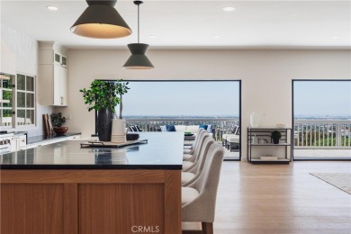 Exceptional Luxury Estate with Panoramic Views

Elegance and on Rolling Hills Country Club in California - for sale on GolfHomes.com, golf home, golf lot