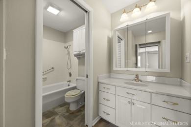 Rarely available, move-in ready, 1-bedroom, 1-bath condo at on Oak Meadows Golf Club in Illinois - for sale on GolfHomes.com, golf home, golf lot