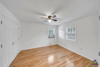 Move-In Ready Bungalow in Reynolds, GA!  BRAND NEW HEAT AND AIR on Reynolds Golf Course in Georgia - for sale on GolfHomes.com, golf home, golf lot