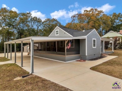 Move-In Ready Bungalow in Reynolds, GA!  BRAND NEW HEAT AND AIR on Reynolds Golf Course in Georgia - for sale on GolfHomes.com, golf home, golf lot