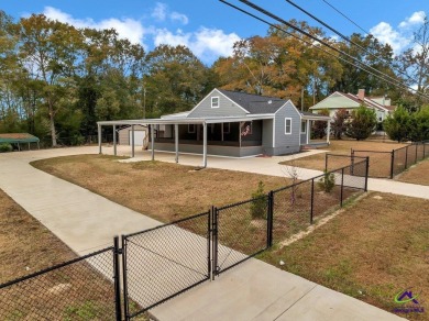 Move-In Ready Bungalow in Reynolds, GA!  BRAND NEW HEAT AND AIR on Reynolds Golf Course in Georgia - for sale on GolfHomes.com, golf home, golf lot