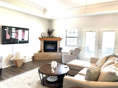 Beautiful townhome located on Hole #11 Green of Holiday Hills on Holiday Hills Country Club in Texas - for sale on GolfHomes.com, golf home, golf lot