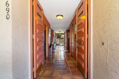 Beautiful Southwestern style 2 bedroom condo in the Indian Wells on Indian Wells Golf Resort and Country Club in California - for sale on GolfHomes.com, golf home, golf lot