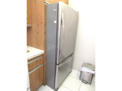 TURNKEY 1 BEDROOM, 1.5 BATHS. TILE IN LIVING AREAS, CARPET IN on Wynmoor Golf Course in Florida - for sale on GolfHomes.com, golf home, golf lot