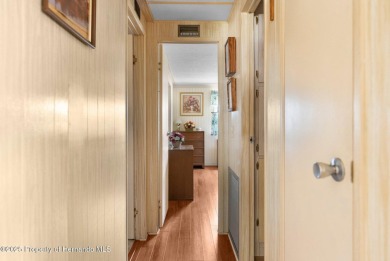 BEAUTIFUL MOVE IN READY HOME! Gorgeous 55+ Gated Golf Course on Brookridge Country Club in Florida - for sale on GolfHomes.com, golf home, golf lot