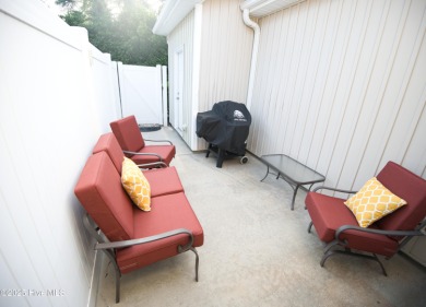 Beautiful 1-story Townhome in the ever popular community of on Ocean Ridge Plantation in North Carolina - for sale on GolfHomes.com, golf home, golf lot