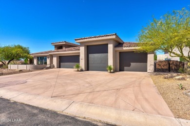 Prestigious Refuge Golf Course Home. Located on the 8th green on The Refuge Golf and Country Club in Arizona - for sale on GolfHomes.com, golf home, golf lot