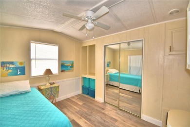 WELCOME TO CENTRAL FLORIDA'S RETIREMENT OASIS LOCATED IN THIS on Southern Dunes Golf and Country Club in Florida - for sale on GolfHomes.com, golf home, golf lot