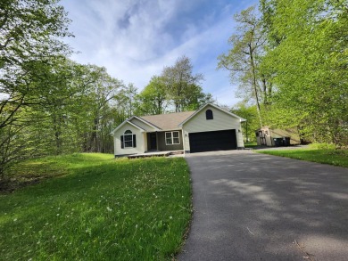 MOVE RIGHT IN to this Stylish Contemporary RANCH! Located in on Pocono Farms Country Club in Pennsylvania - for sale on GolfHomes.com, golf home, golf lot