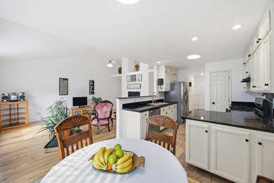 Cozy well maintained Ranch in Andover Hills with 3 bedrooms & on Andover Golf and Country Club in Kentucky - for sale on GolfHomes.com, golf home, golf lot