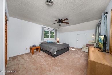 Looking for a stunning townhouse with views of the 16th hole of on Druid Hills Golf Club in Tennessee - for sale on GolfHomes.com, golf home, golf lot