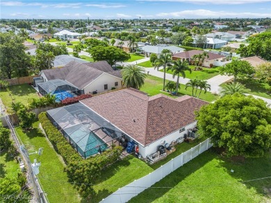 FANTASTIC POOL HOME!!! You'll love the OPEN floor plan of this on El Rio Golf Course and Club in Florida - for sale on GolfHomes.com, golf home, golf lot