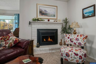 Salemtowne 55+ community golf course home with views of the 6th on Salemtowne Golf Club in Oregon - for sale on GolfHomes.com, golf home, golf lot