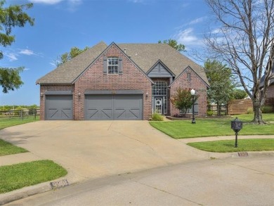 Welcome to this beautifully cared-for home in The Fairways of on Bailey Ranch Golf Club in Oklahoma - for sale on GolfHomes.com, golf home, golf lot