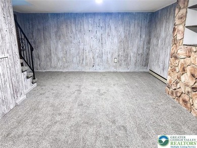 Shepherd Hills Townhome * 3 Bedrooms * 1 1/2 Baths * Freshly on Shepherd Hills Golf Club in Pennsylvania - for sale on GolfHomes.com, golf home, golf lot