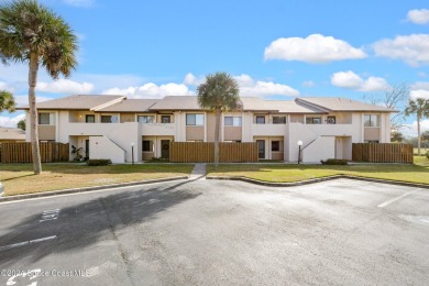 Discover the perfect blend of comfort and tranquility in this on Mallards Landing Golf Course in Florida - for sale on GolfHomes.com, golf home, golf lot