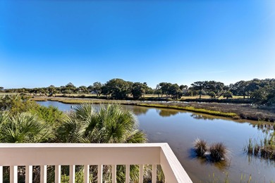 811 Treeloft Trace is a light-filled, marsh front villa with on The Seabrook Island Club in South Carolina - for sale on GolfHomes.com, golf home, golf lot