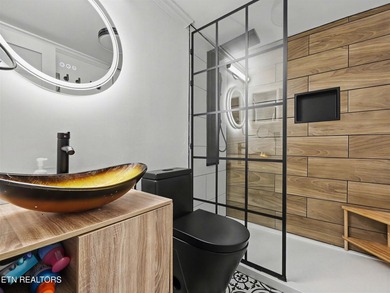 This luxurious, modern, golf course-front condo located in Fox on  in Tennessee - for sale on GolfHomes.com, golf home, golf lot