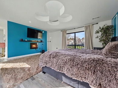 This luxurious, modern, golf course-front condo located in Fox on  in Tennessee - for sale on GolfHomes.com, golf home, golf lot