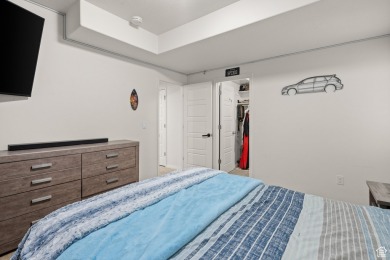 This stunning 2-story home is perfectly located within walking on Davis Park Golf Course in Utah - for sale on GolfHomes.com, golf home, golf lot