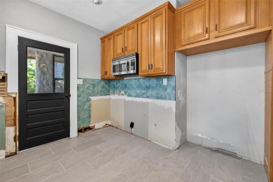 Exceptional Shore Acres Opportunity! Situated on one of Shore on The Renaisssance Vinoy Golf Club in Florida - for sale on GolfHomes.com, golf home, golf lot