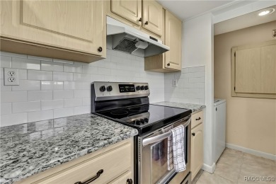 This charming pet-friendly 2-bedroom, 2-bathroom condo is a on Sugarmill Woods Golf and Country Club in Florida - for sale on GolfHomes.com, golf home, golf lot