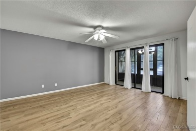 This charming pet-friendly 2-bedroom, 2-bathroom condo is a on Sugarmill Woods Golf and Country Club in Florida - for sale on GolfHomes.com, golf home, golf lot
