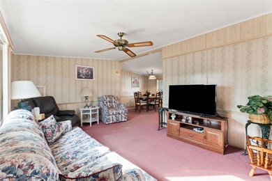 Welcome to this well-maintained 2 bedroom, 2 bathroom home on High Point Golf Club, Inc. in Florida - for sale on GolfHomes.com, golf home, golf lot