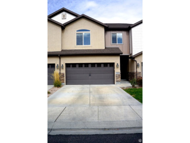 Beautiful 3 bedroom, two and a half bath townhome. New hybrid on The Links At Sleepy Ridge in Utah - for sale on GolfHomes.com, golf home, golf lot