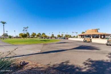 A beautiful 2 bed, 2 bath townhome in Circa Court is now for on Sun City Lakes West and East in Arizona - for sale on GolfHomes.com, golf home, golf lot