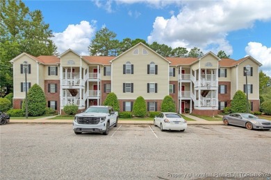 MOTIVATED SELLER - $2,500 IN CLOSING COSTS & REMAINIG HOME on Kings Grant Golf and Country Club in North Carolina - for sale on GolfHomes.com, golf home, golf lot