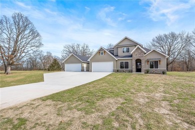 Gorgeous new construction home on a spacious 2-acre lot on Big Sugar Golf Club in Arkansas - for sale on GolfHomes.com, golf home, golf lot